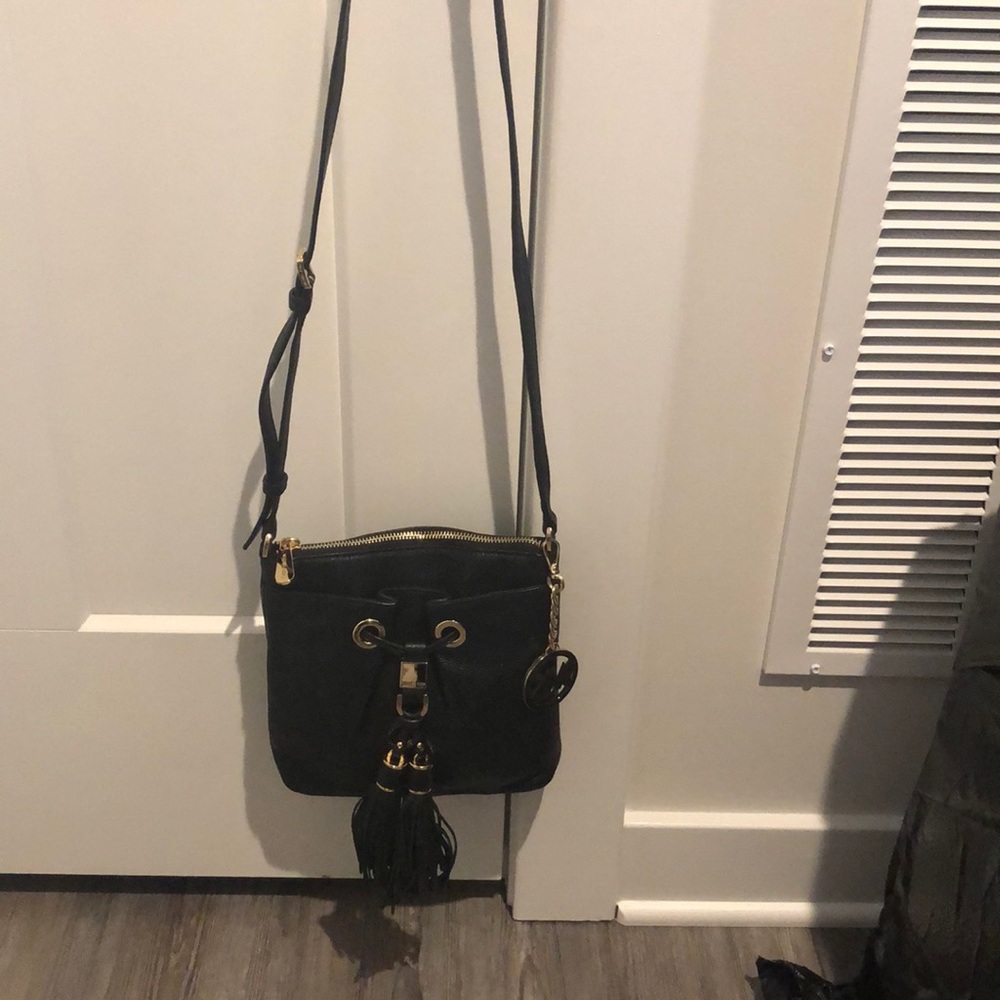 Micheal Kors crossbody purse